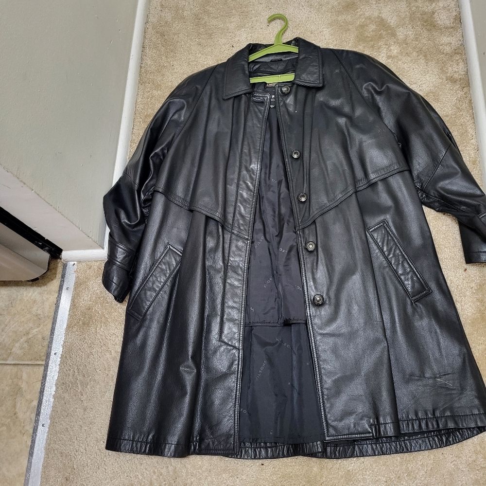 Ladies Wilson leather trench  coat ,swing ,full  and zip out thinsulate lining